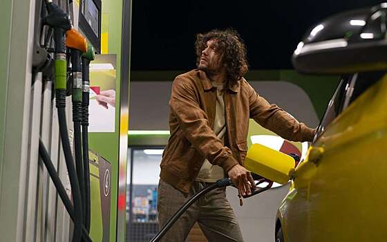 Может ли машина загореться на АЗС в жаркую погоду