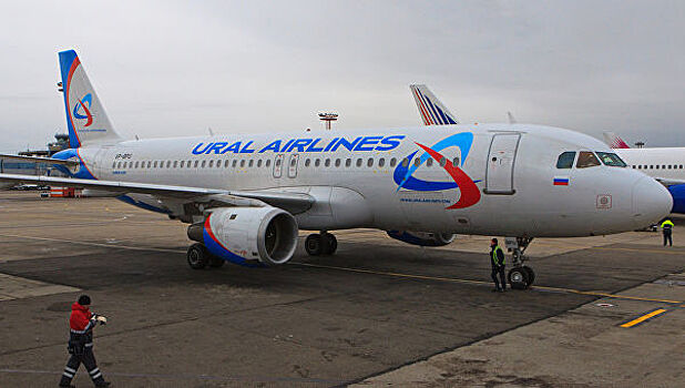 Российский самолет экстренно сел в Баку