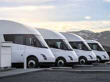 Не прошло и 100 лет: Tesla наконец-то запустила продажи своего первого электрогрузовика Semi