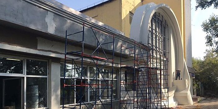 Началась реставрация здания гаража Госплана