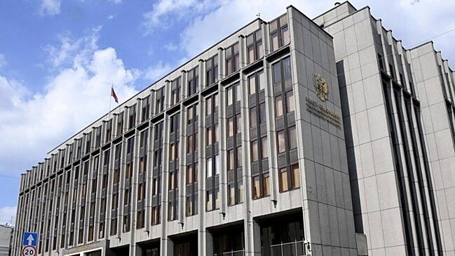 В Совфеде предложили выделять средства на пособия детям с редким заболеванием