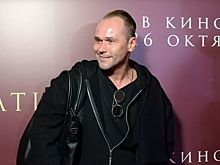 Максим Аверин заявил, что ему не тяжело переходить из одного театра в другой