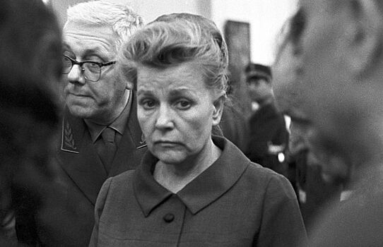 Черный список Екатерины III: как министр культуры портила жизнь советским артистам