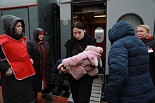 В Ярославле встретили уехавших от обстрелов белгородских женщин с детьми