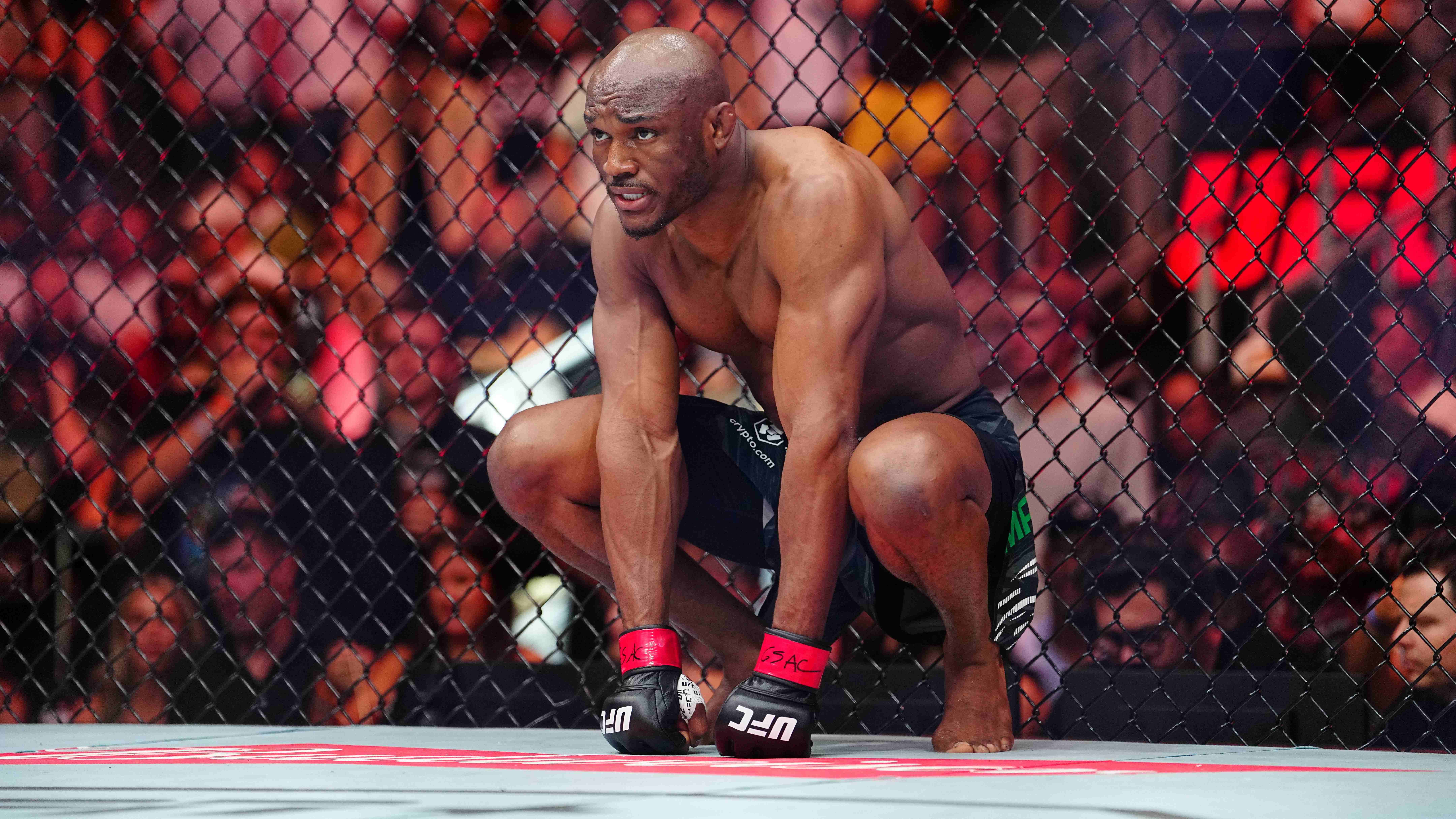 Усман поддержал Хабиба: "Борьба - жесткий вид спорта, война мужчин. Женщины вне этого контекста"