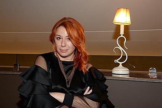Певица Алена Апина рассказала, как бывший муж-продюсер отреагировал на ее смелое видео