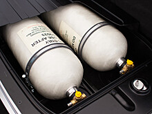 Четыре подростка пострадали при хлопке газового баллона в авто в Астрахани