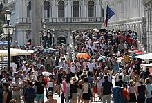 Власти Венеции решили сократить количество туристов для защиты города
