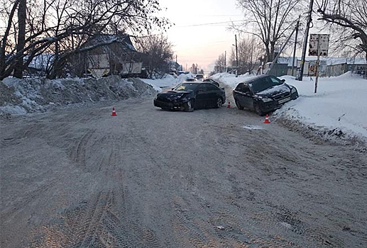 Водитель и ее двое детей пострадали в ДТП в Новосибирске