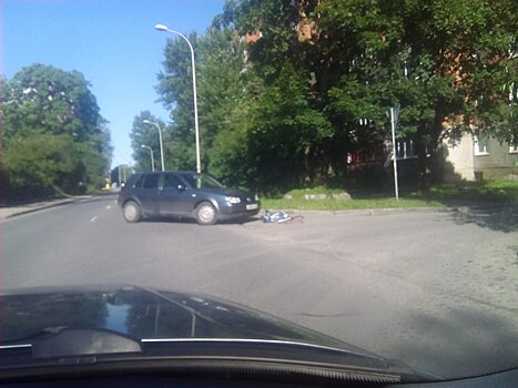 В Калининграде на улице Куйбышева сбили велосипедиста