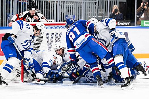 Рашевский: наверное, в НХЛ бы засчитали гол СКА. В КХЛ строже — судьи сделали всё верно