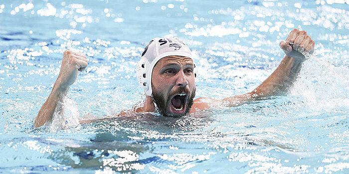 Олимпийский чемпион по водному поло Дедович подписал контракт с «Синтезом»