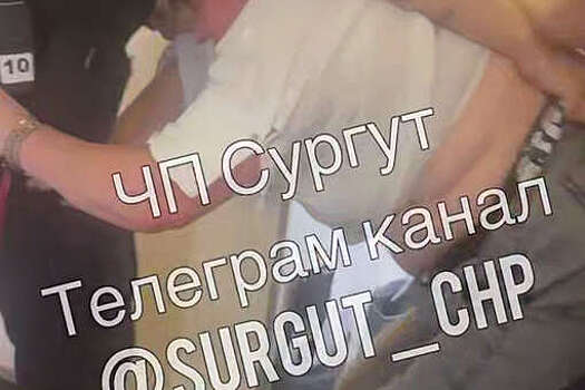 Пьяная женщина устроила дебош на борту самолета Utair в аэропорту Сургута