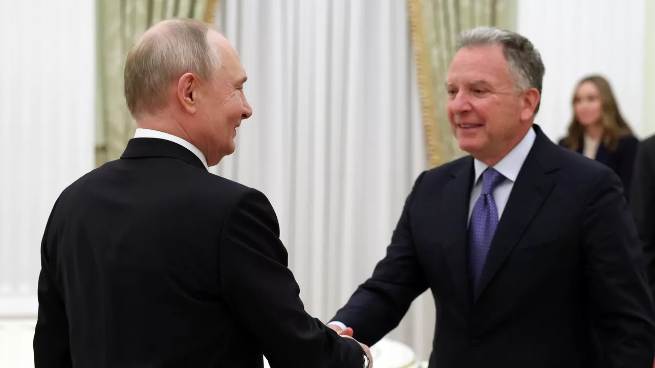 Песков объяснил позднюю встречу Путина с Уиткоффом