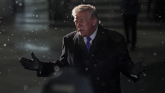 «Камень в Трампа» пролетел мимо: скандальные документы из дела Эпштейна потрачены впустую