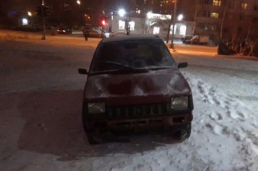 В Пензе «Ока» врезалась в троллейбус и скрылась – соцсети