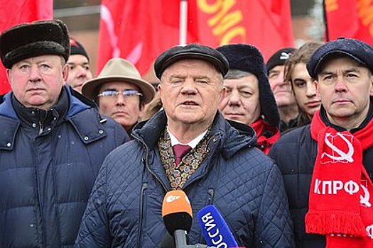 Зюганов поддержал инициативу об отмене закона о Fan ID