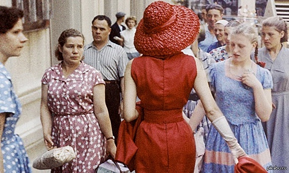 Фото советских модниц и красавиц, которые вызовут ностальгию и докажут, что у женщин той эпохи был вкус