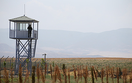 Передовая группа миссии ОДКБ посетила несколько участков на границе Армении и Азербайджана