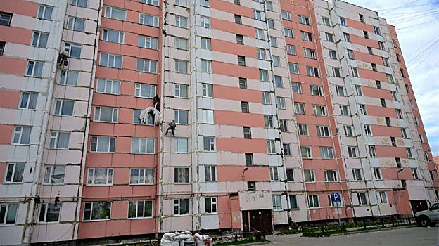 В Новом Уренгое за лето приведут в порядок 32 дома