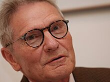 Сергей Собянин поздравил композитора Давида Тухманова с 77-летием