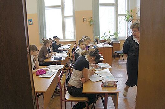 В Госдуме предложили дать учителям новый статус