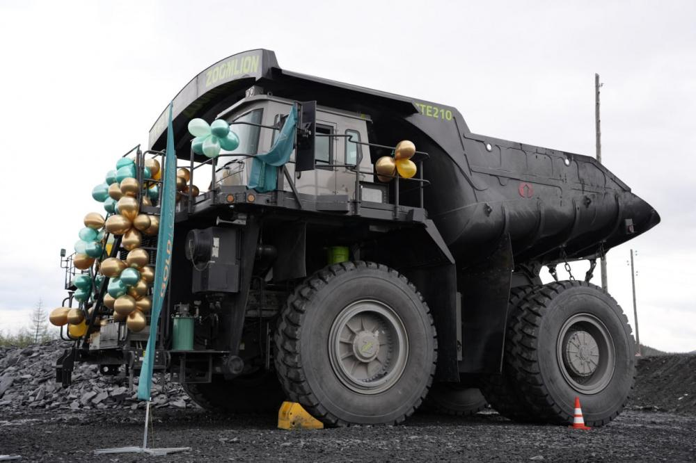 В Иркутской области начал работать первый китайский карьерный самосвал