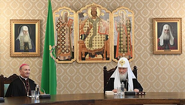 Патриарх Кирилл: Николай Чудотворец помогает людям на жизненном пути