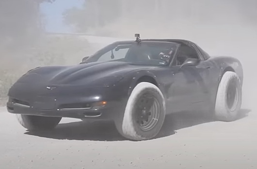 Посмотрите на внедорожный Chevrolet Corvette с 33-дюймовыми колесами