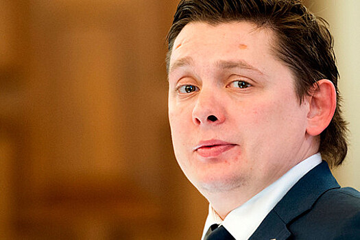 «Перед всеми извиняюсь»: депутат парализовал парламент Латвии