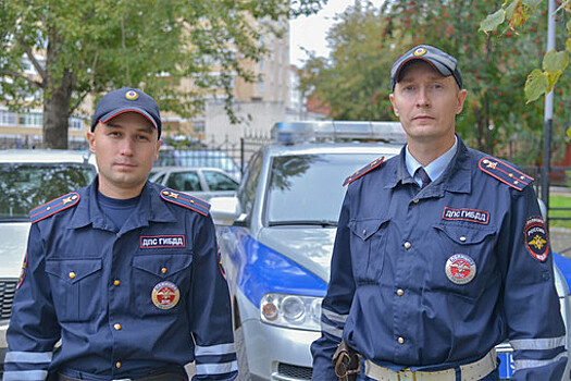 Колокольцев присвоил звания полицейским, обезвредившим преступника в Перми