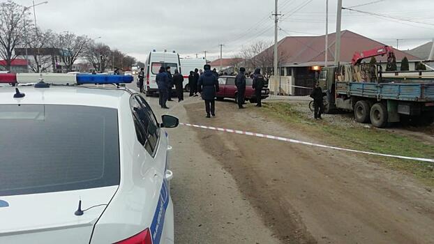 В Карачаево-Черкесии полицейские устанавливают обстоятельства ДТП с участием водителя-подростка