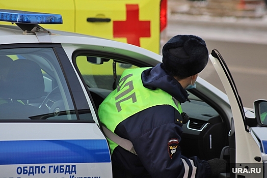 На трассе Тюмень — Омск в массовой аварии погибли пять человек
