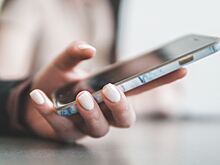 Эксперт рассказал, как появляются вирусы на смартфонах «из коробки»