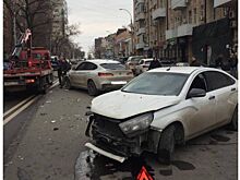 В Ростове столкнулись пять автомобилей
