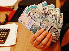 Экономист назвал лучшие валютные альтернативы доллару и евро