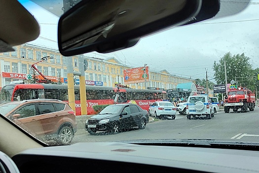В Златоусте назвали предварительную причину столкновения трамваев