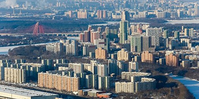 В Москве обещают теплую погоду и небольшой дождь