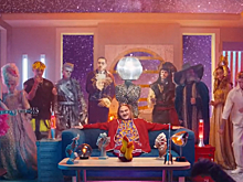 Валерий Меладзе и Илья Прусикин открыли свои вселенные музыки и кино в промо «Яндекс Плюса»