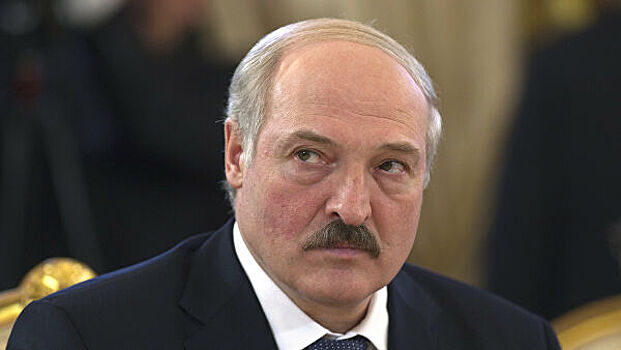 Лукашенко потребовал за неделю наладить производство респираторов