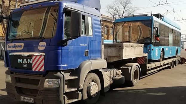 За доставку пяти троллейбусов из Москвы в Энгельс чиновники заплатили 375 тысяч рублей