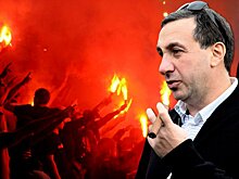 Евгений Гинер успокаивал фанатов ЦСКА в 2006 году с сигарой
