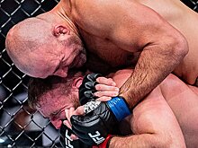 UFC 267: Гловер Тейшейра задушил Яна Блаховича во втором раунде и стал чемпионом UFC в полутяжёлом весе