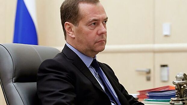 Медведев встретится с президентом Швейцарии