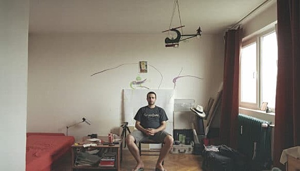 Румынский фотограф показал, как одинаковые по планировке квартиры выглядят у 10 разных хозяев