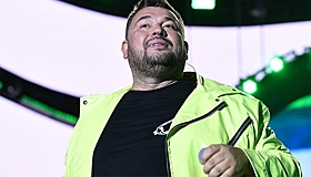 Жуков отреагировал на инцидент с перепившей в его баре москвичкой