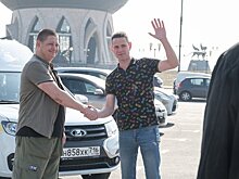Лидер ВИА "Волга-Волга" Антон Салакаев принял участие в видеошоу "Социальное такси"