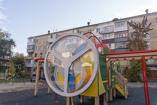 От винта: в Сызрани появилась детская площадка в военной тематике