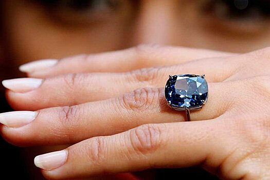 Геологи раскрыли тайну рождения голубых бриллиантов