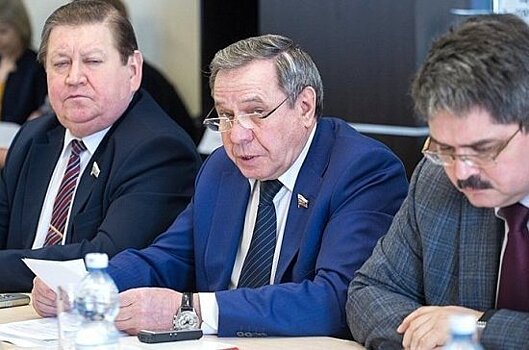 Городецкий: переселение граждан из непригодных помещений в Сибири планируется завершить к 2022 году